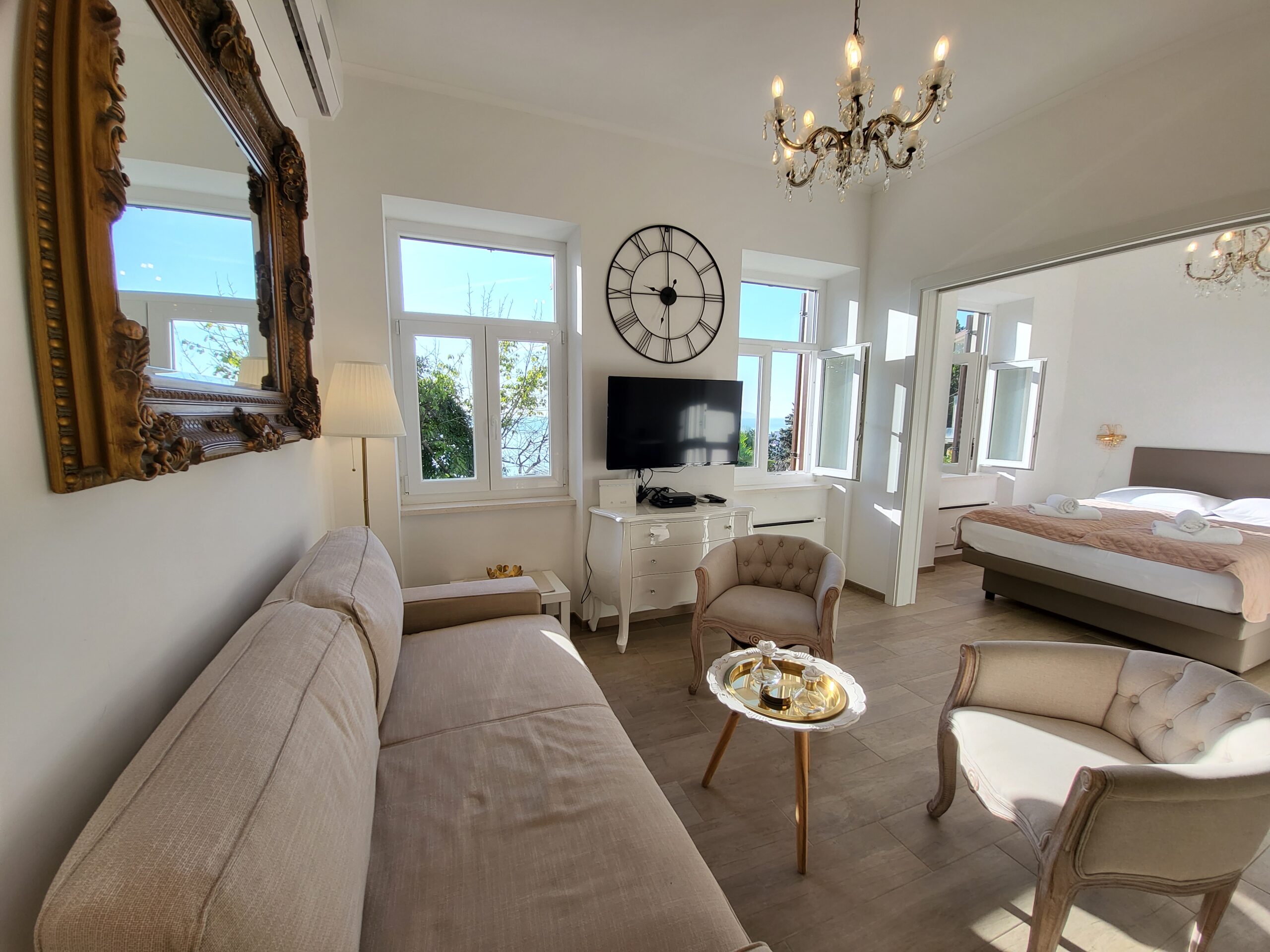 Alex 1BR Apartment w/Sea view - 2