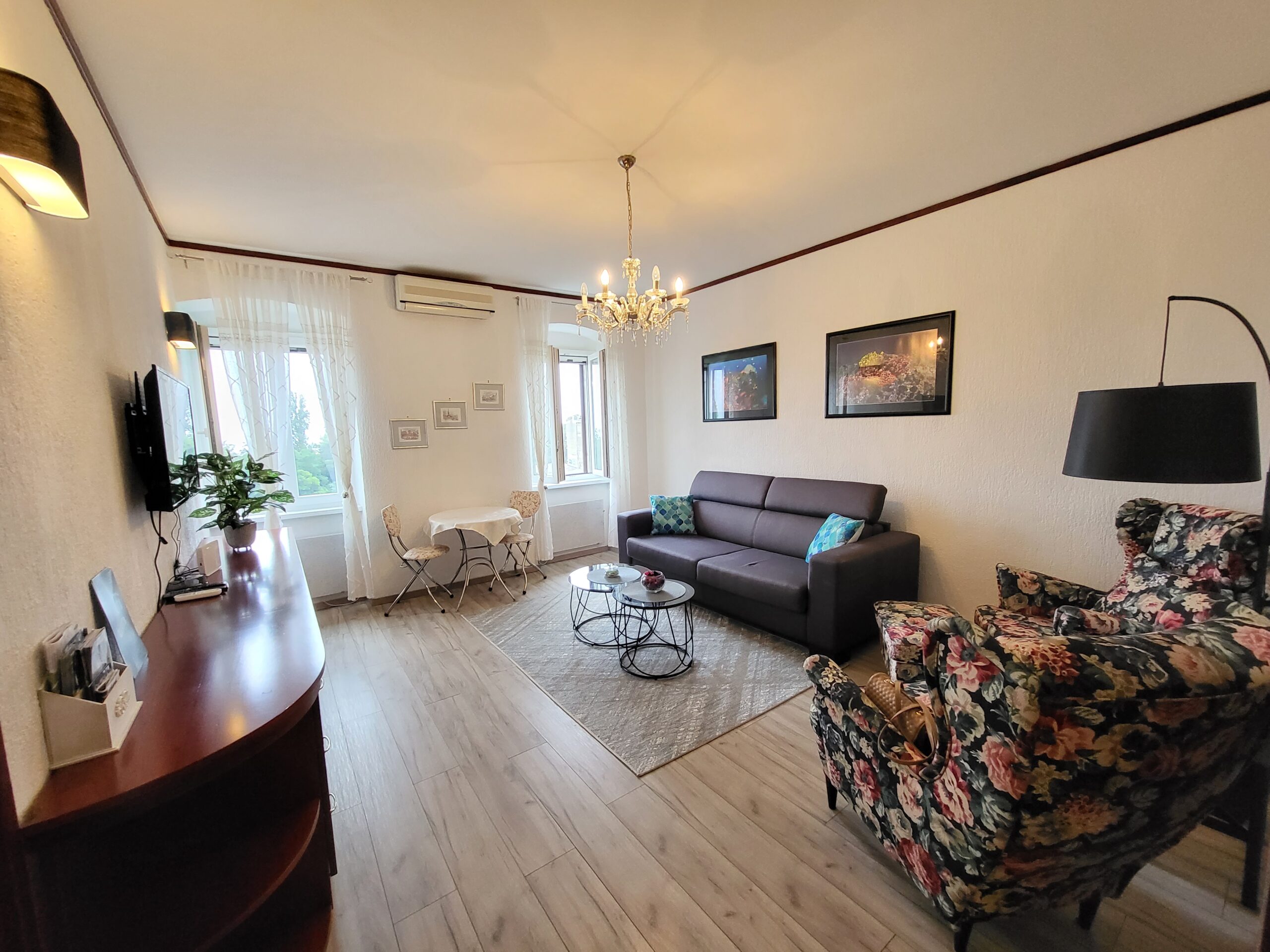 Audrey 1BR Apartment