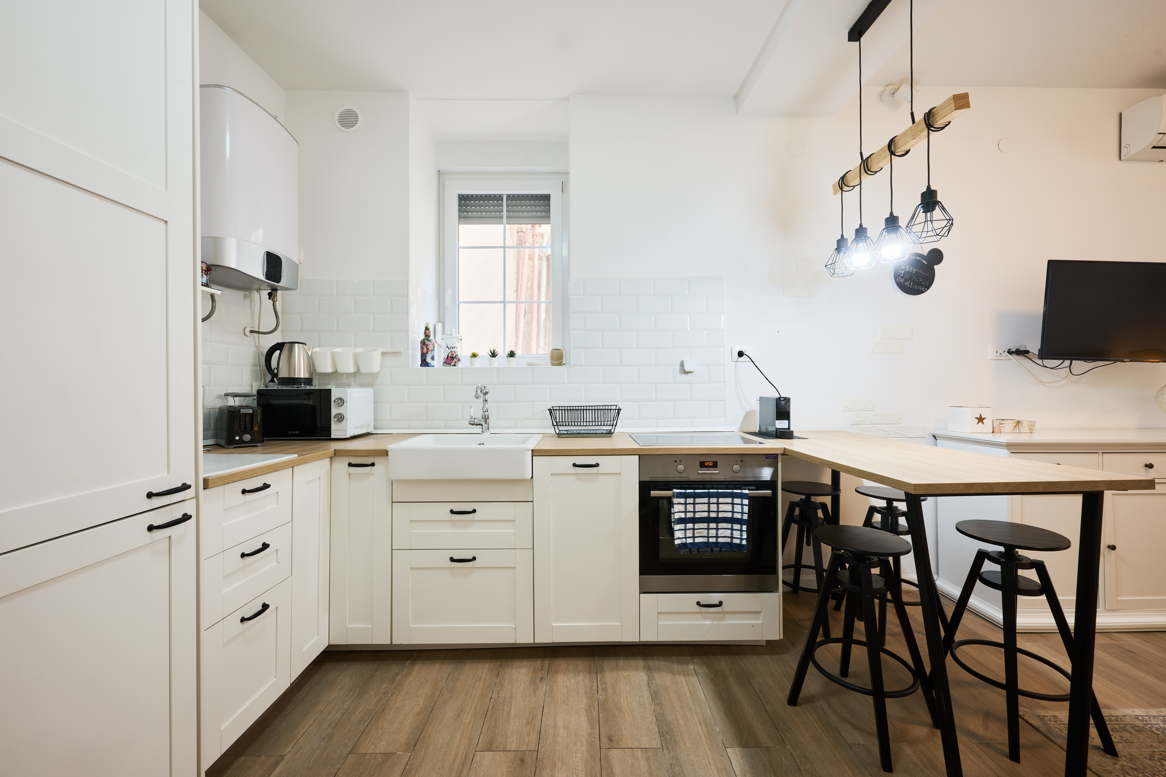 City Pulse Studio Apartment in the City Centre - 3