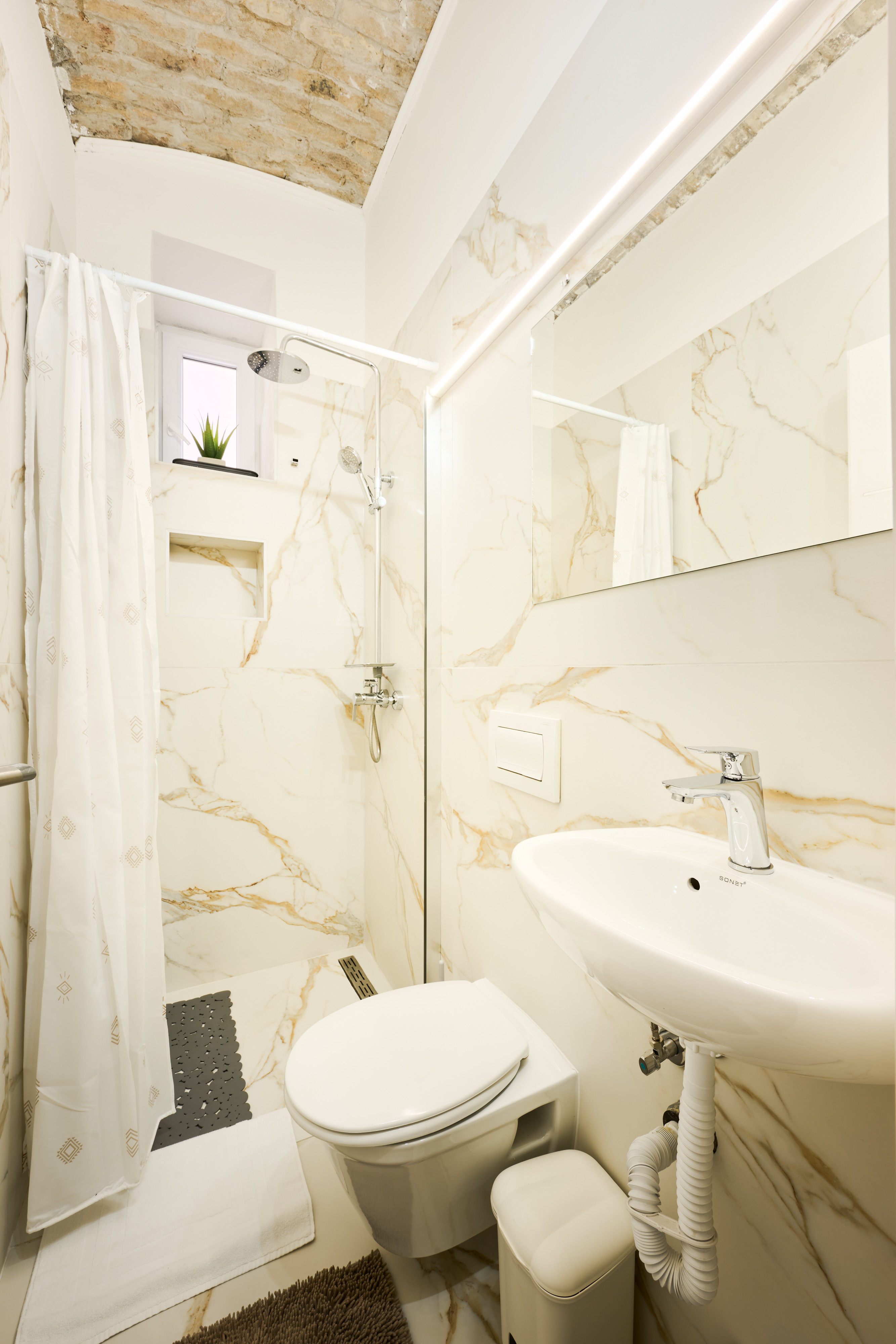 City Pulse Studio Apartment in the City Centre - 6
