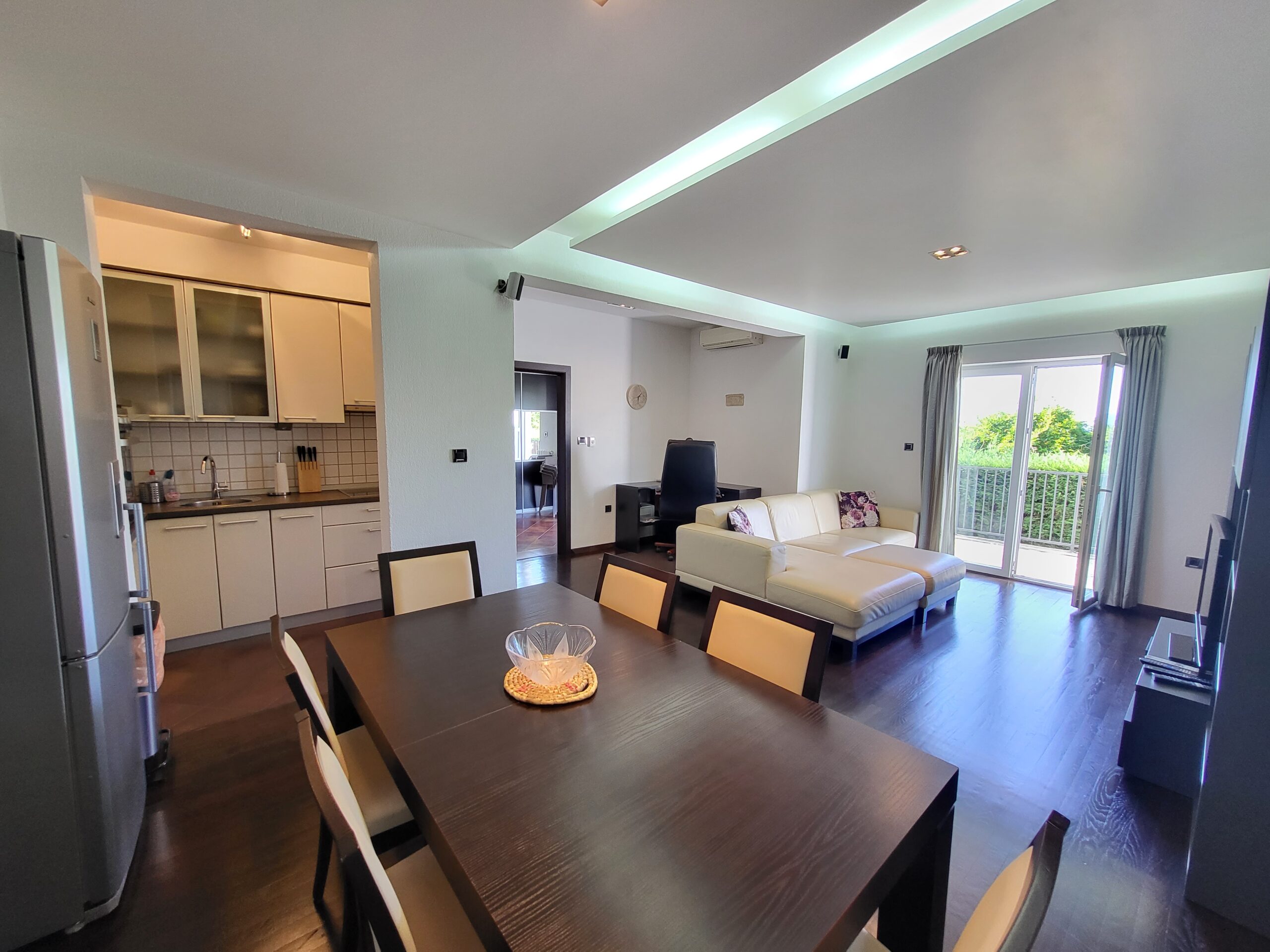 Cloud 9 2BR Apartment - 3