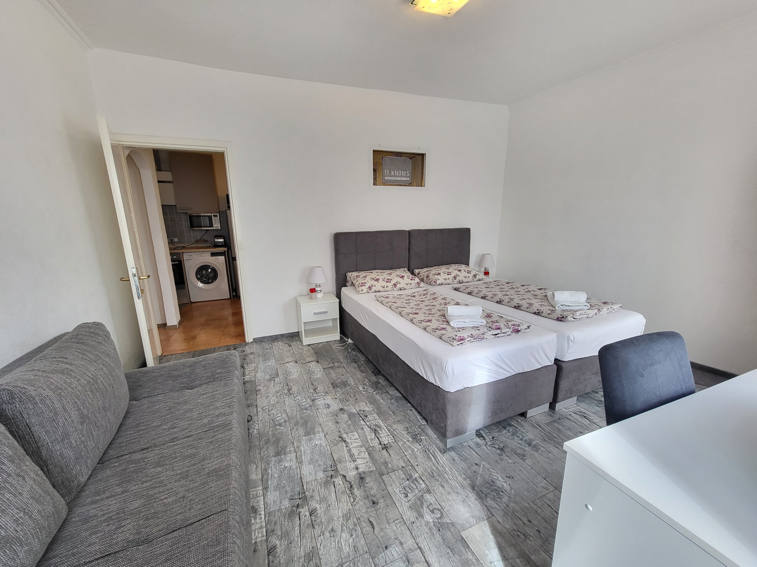 Evie 1BR Apartment - 4