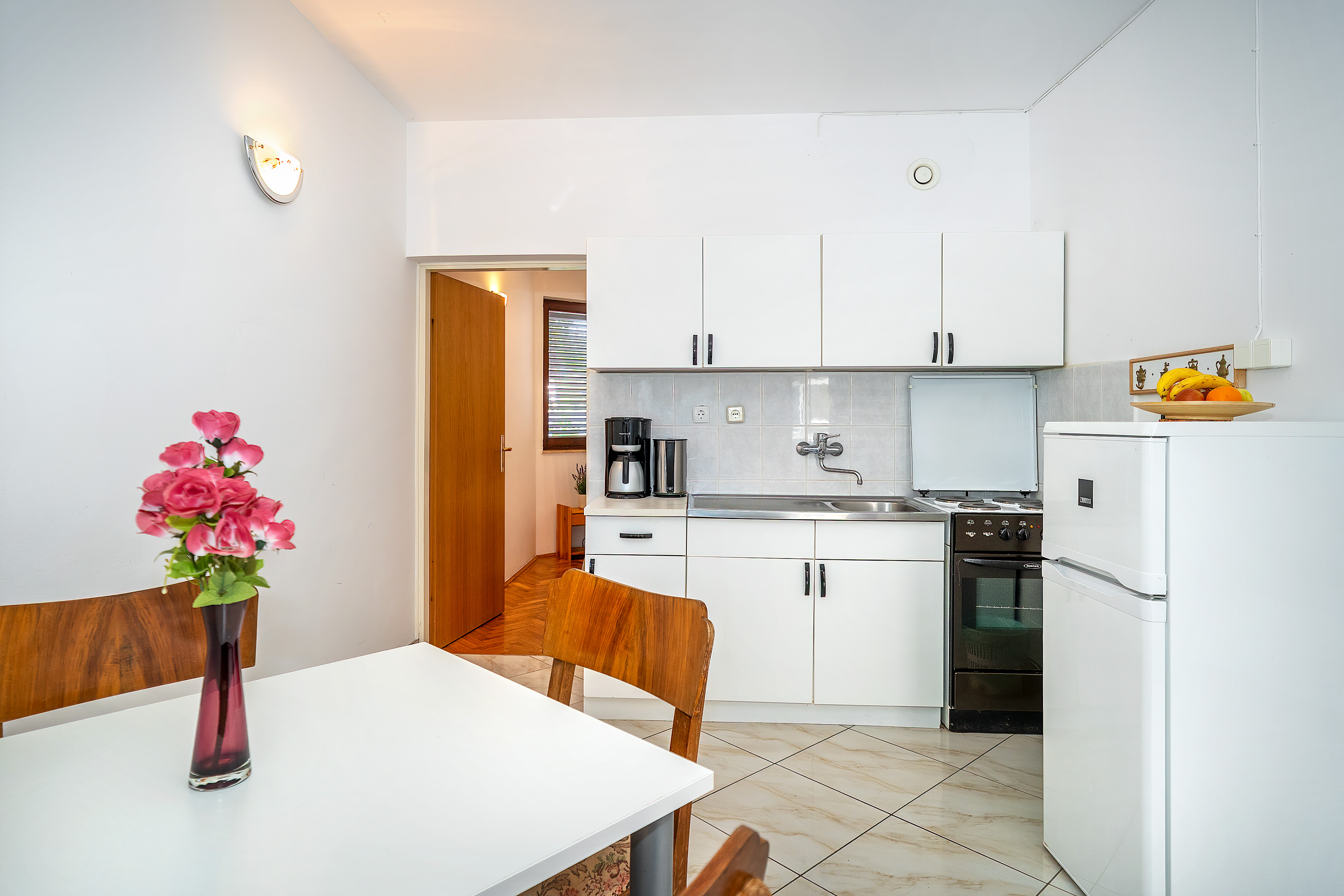 Apartment Ivan with Terrace and Parking - 3