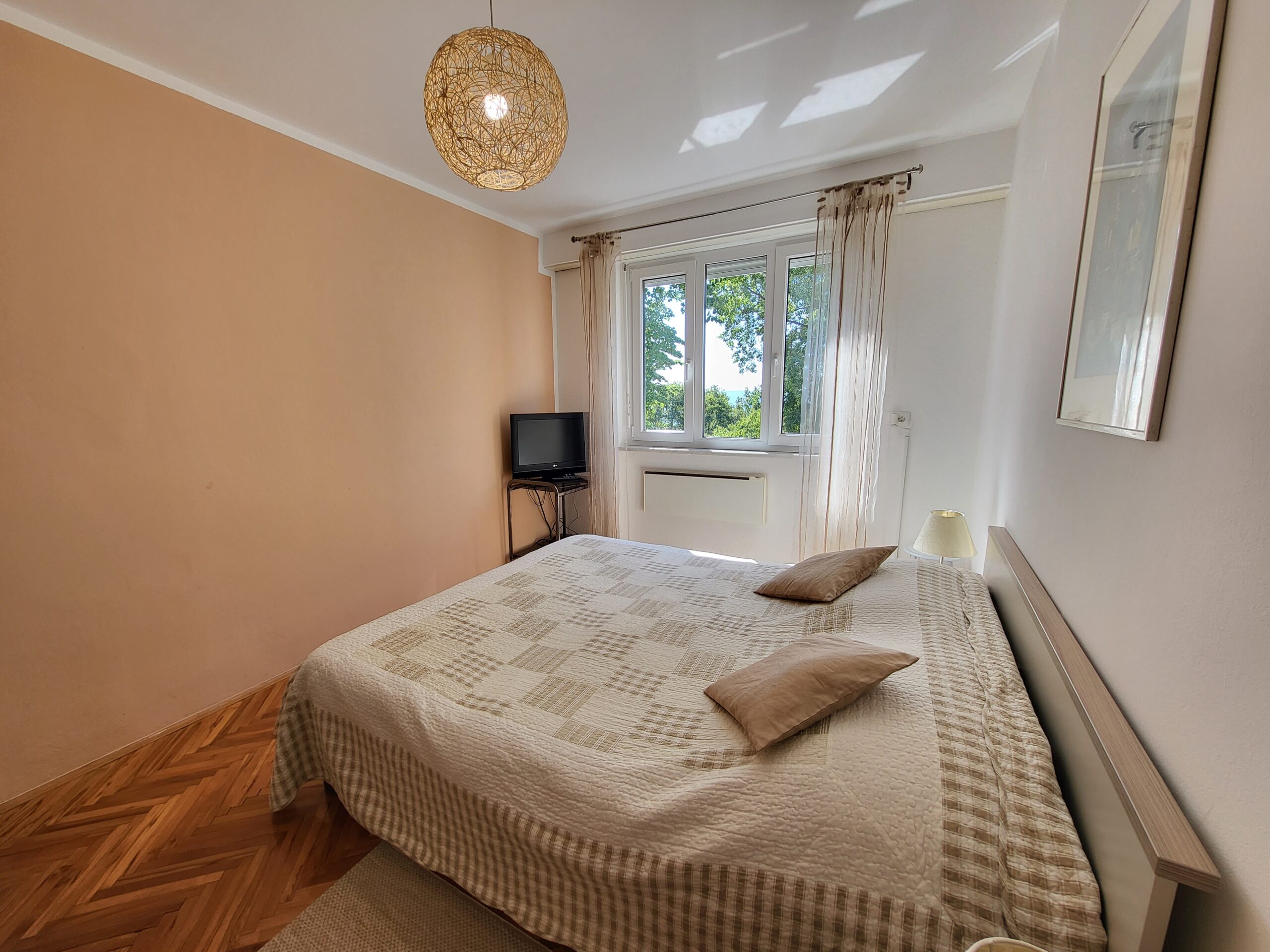 Kantrida 1BR Apartment Near the Beach - 4