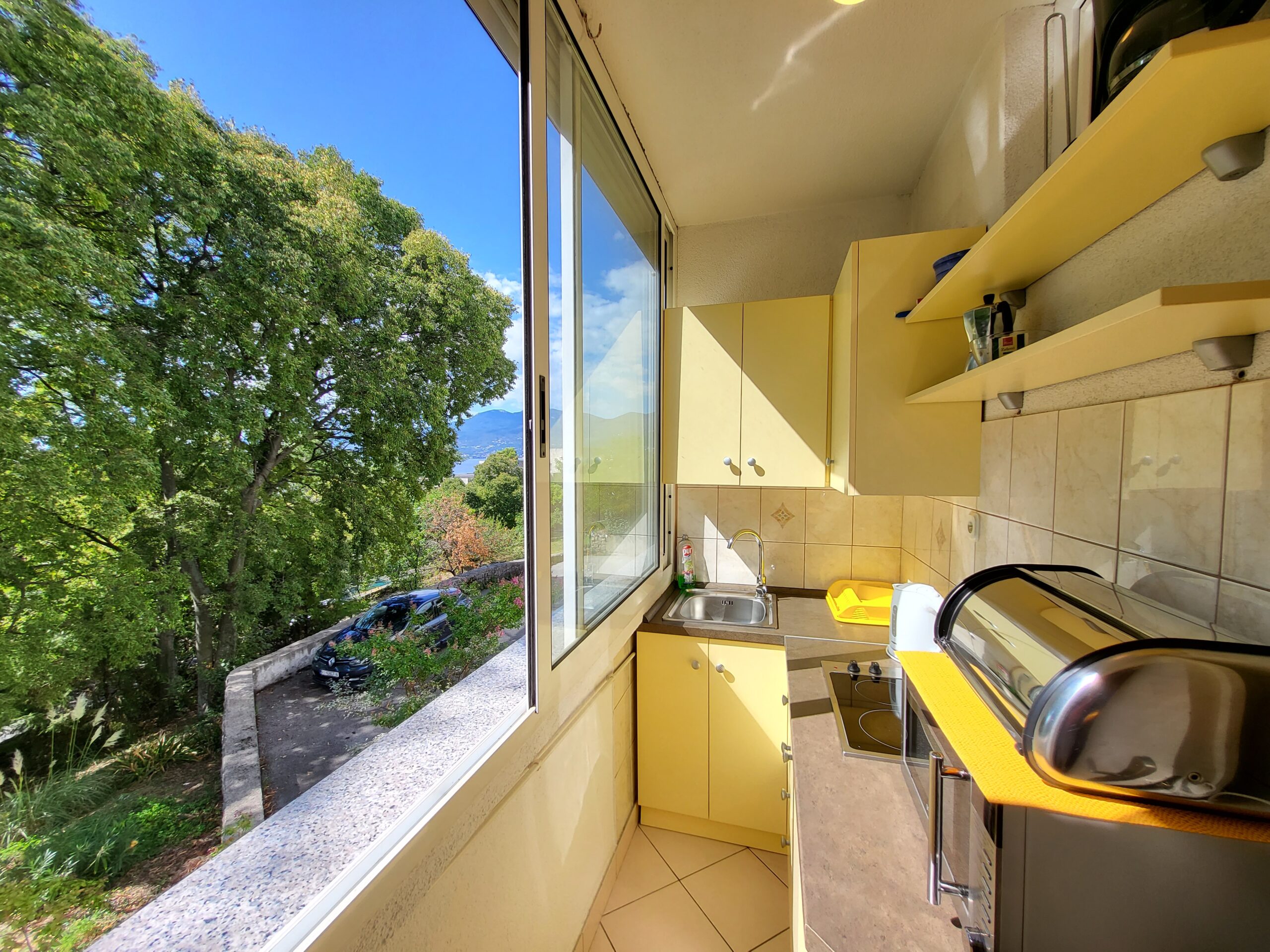 Kantrida 1BR Apartment Near the Beach - 8
