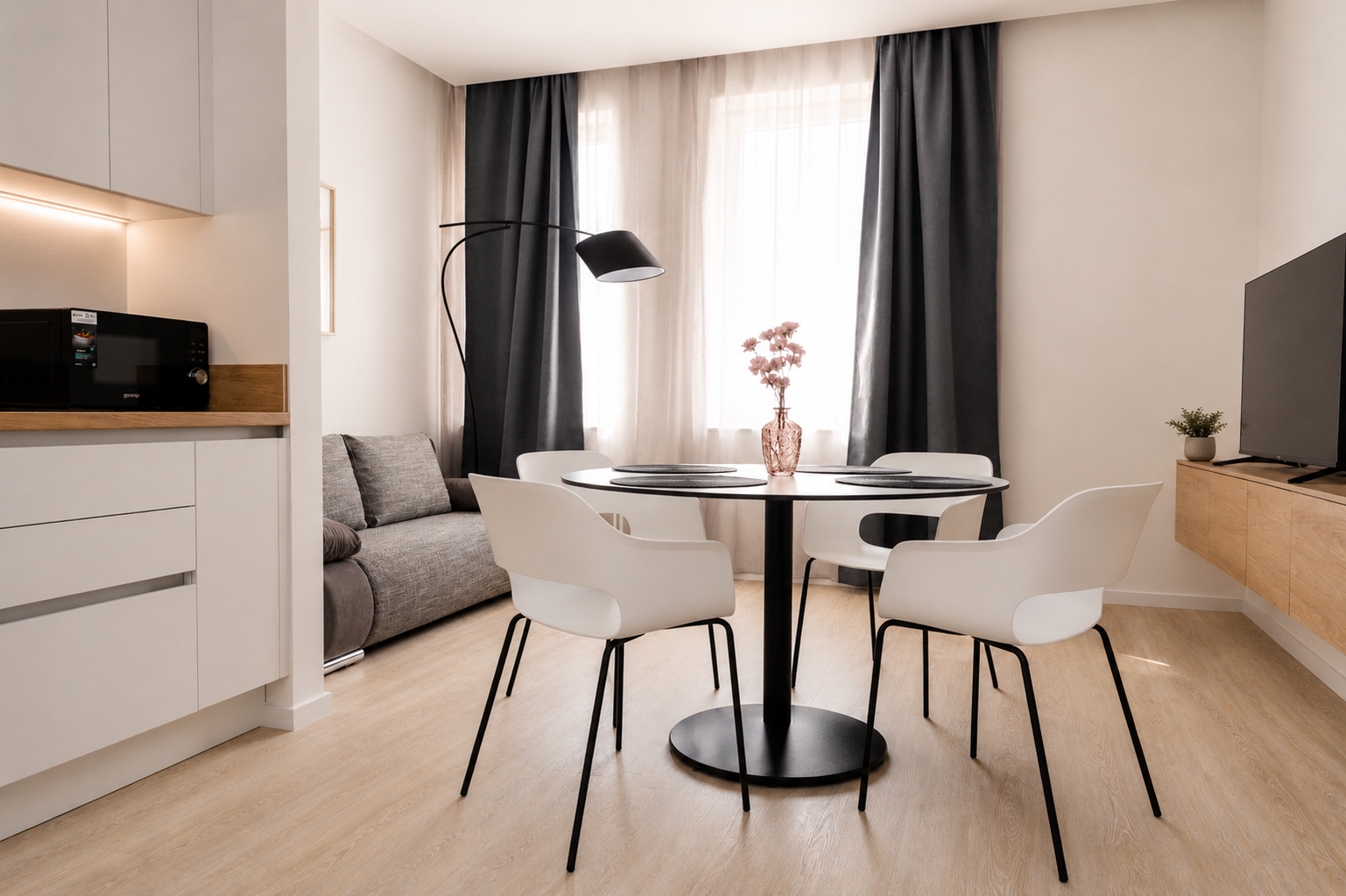One bedroom apartment @ Kula & the Top 