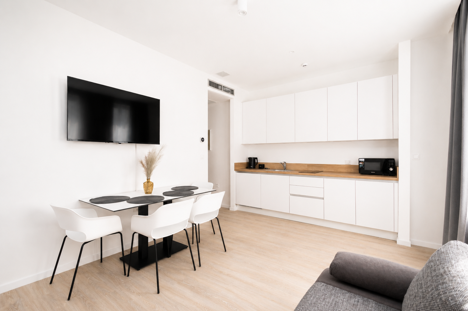 One bedroom apartment @ Kula & the Top - 3