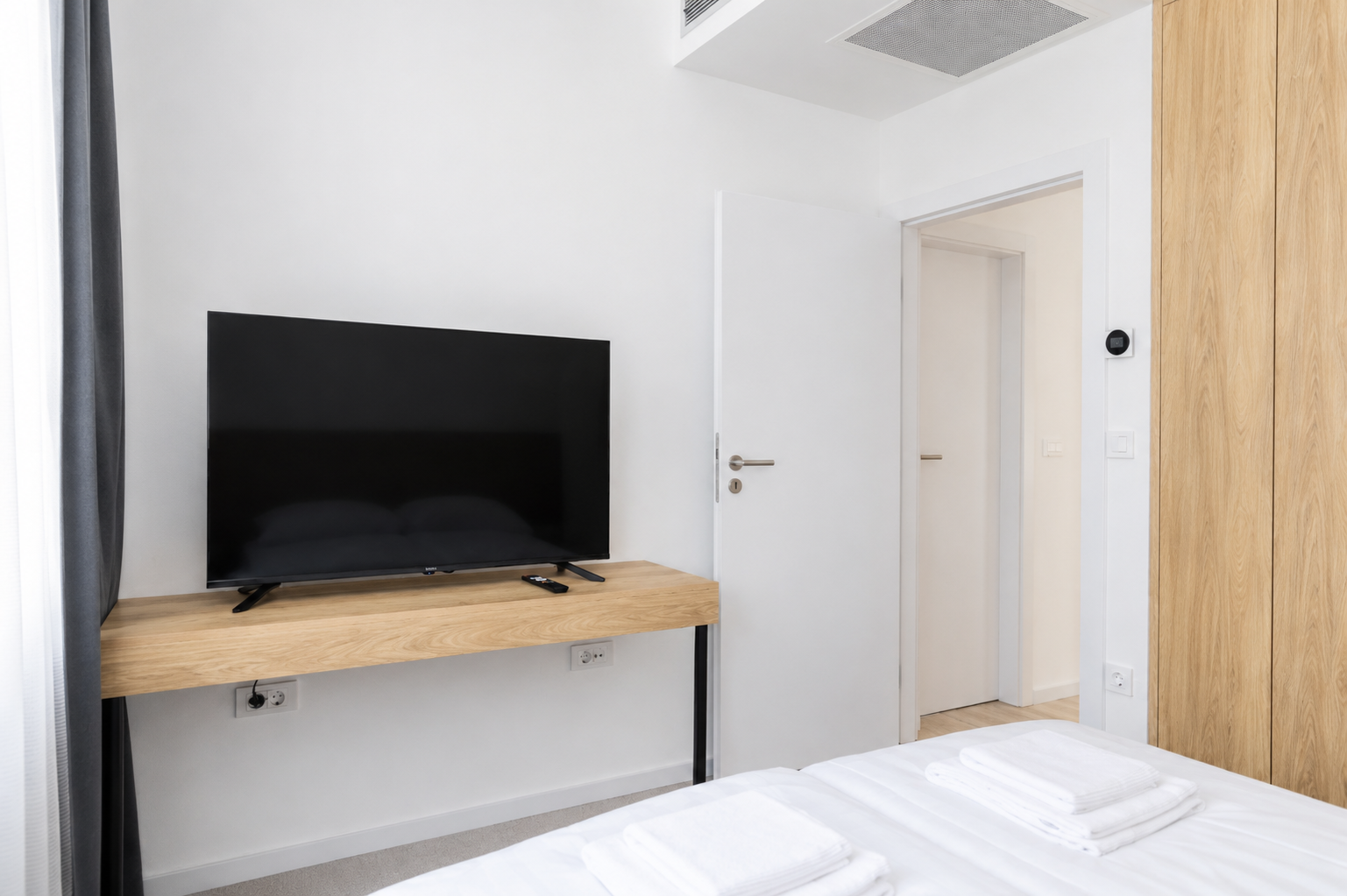 One bedroom apartment @ Kula & the Top - 4
