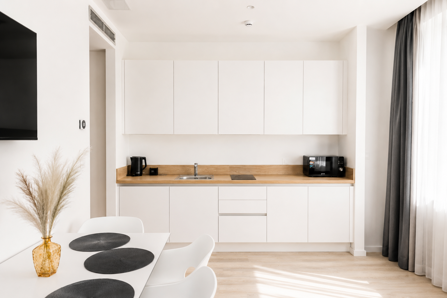 One bedroom apartment @ Kula & the Top 