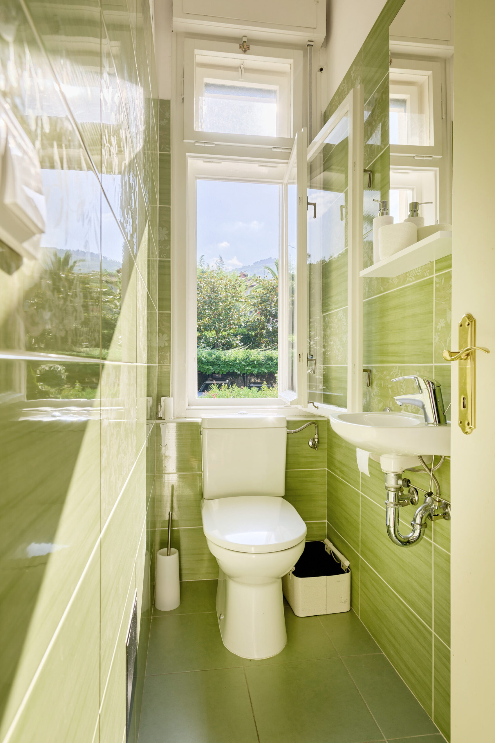 Leona Authentic Beachfront Villa 2BR APT - 2