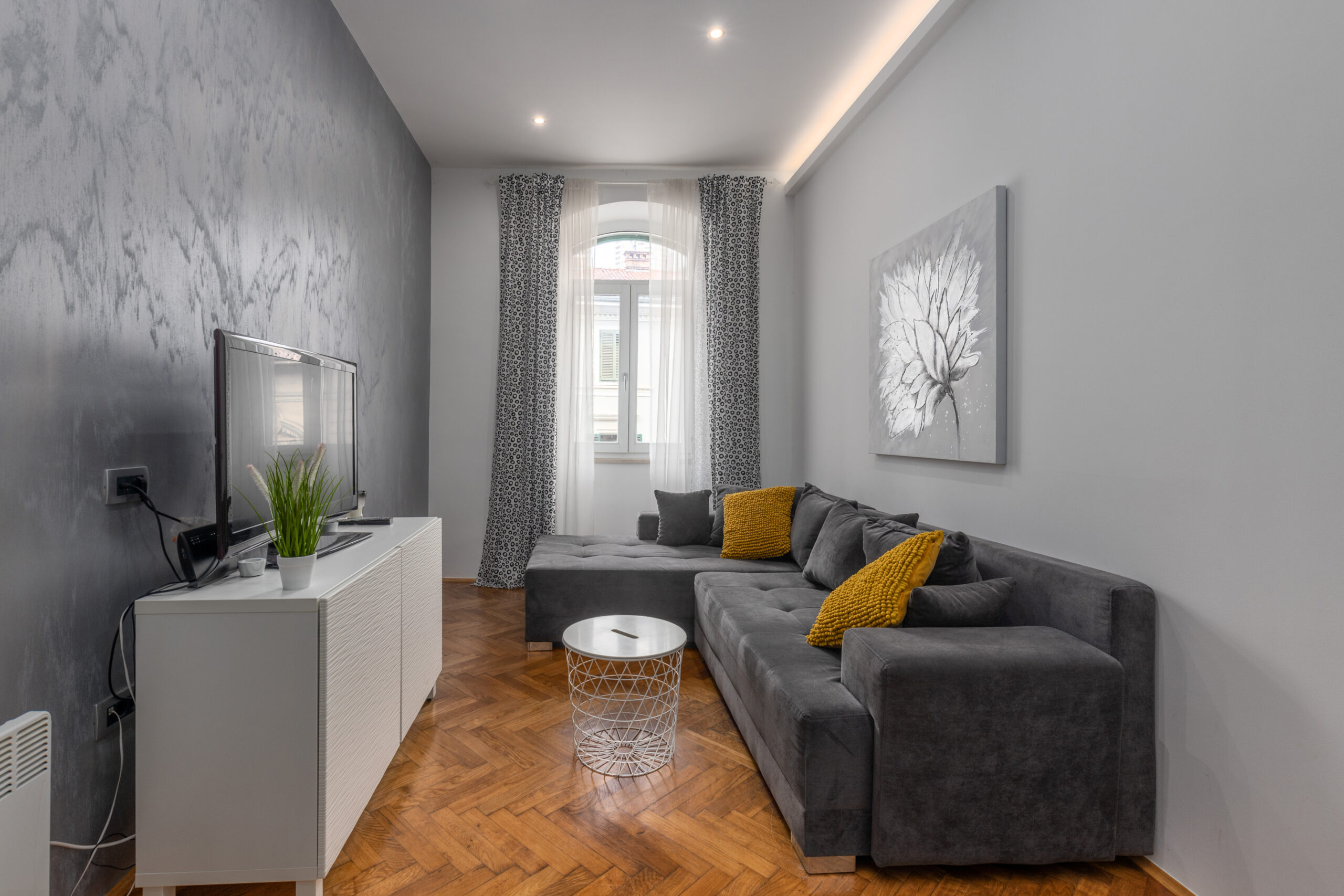 LUX HOME 2BR Apartment - 2