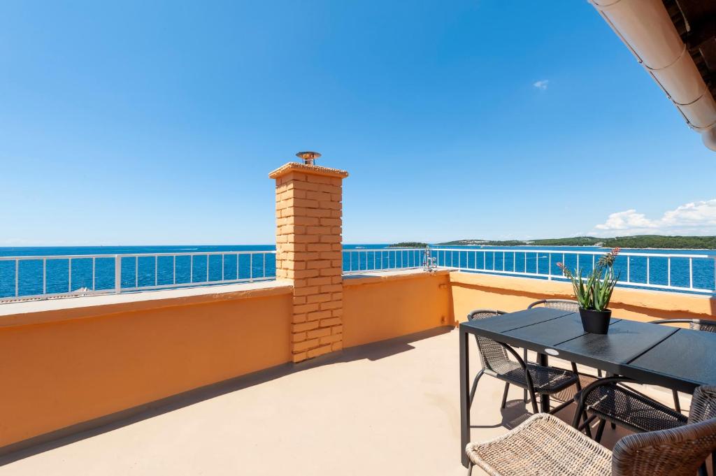 Marveda 2 bedroom apartment with sea view - 8