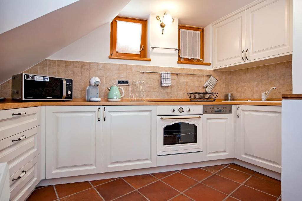 Monte Holiday House with Jacuzzi - 3