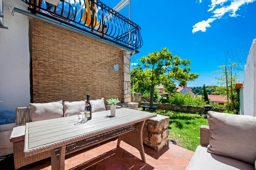 Monte Holiday House with Jacuzzi - 5