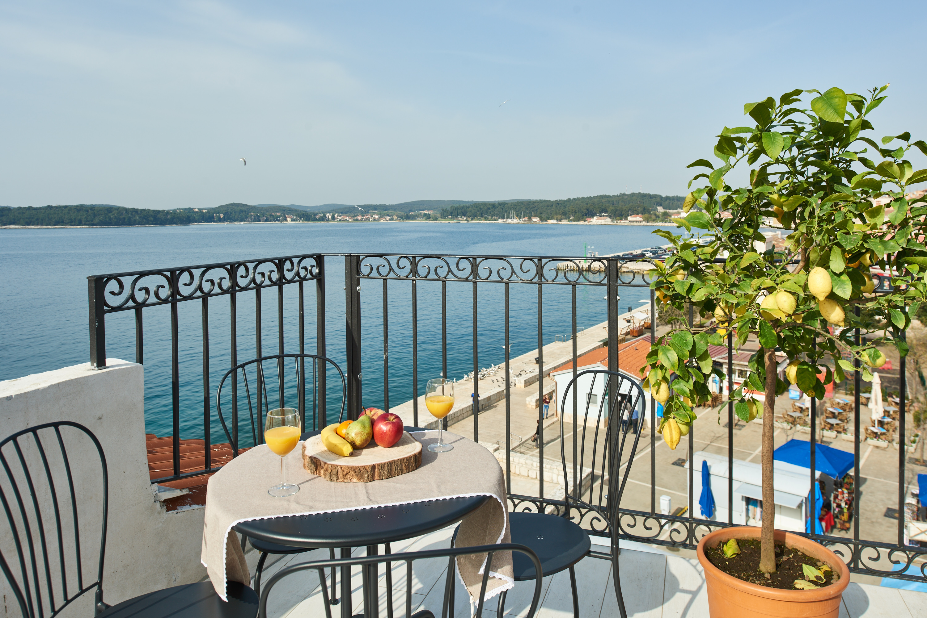 Old Town Splendid 2BR