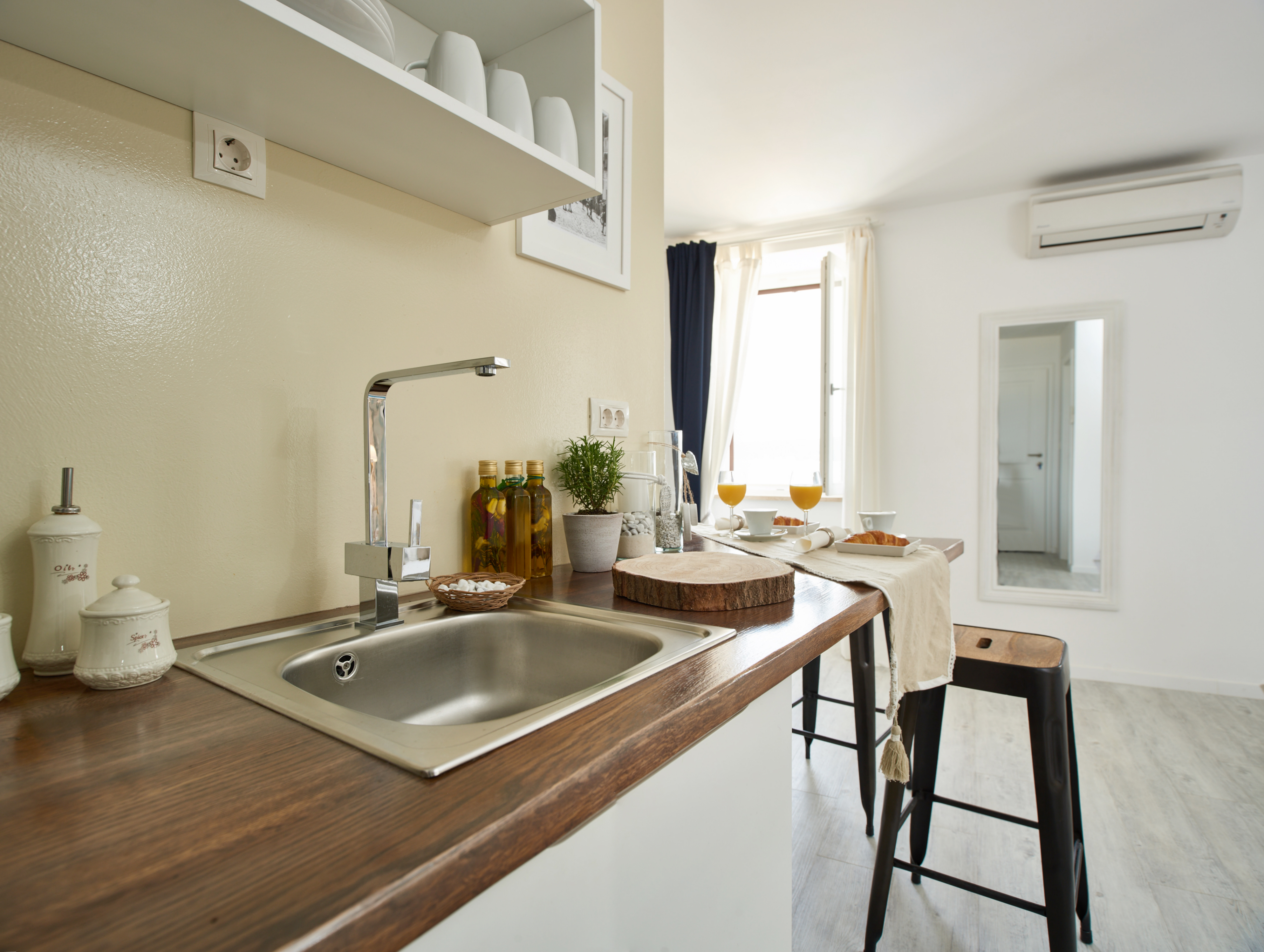 Old Town Splendid Studio w/Sea view - 8