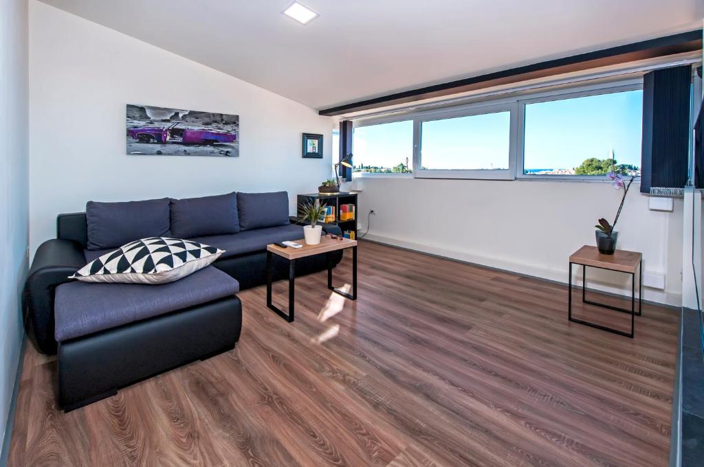 2 bedroom apartment with sea view - Lakovich - 5