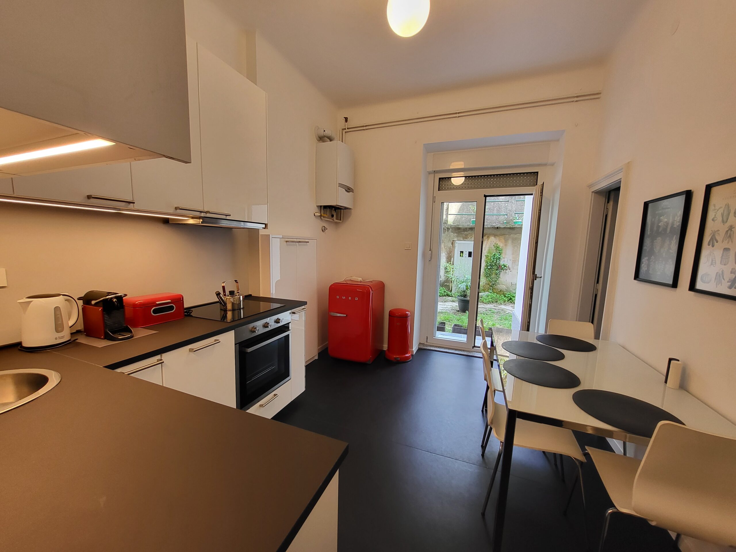 Urban Suite 2BR Apartment - 3