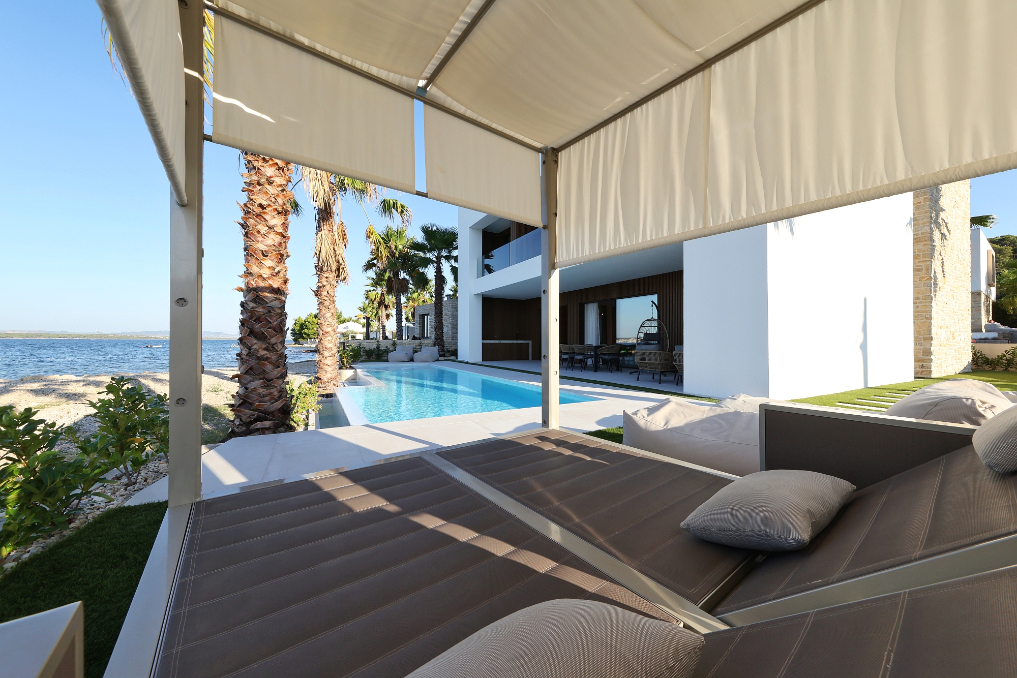 Waterfront Villa - The Palms Resort - 3