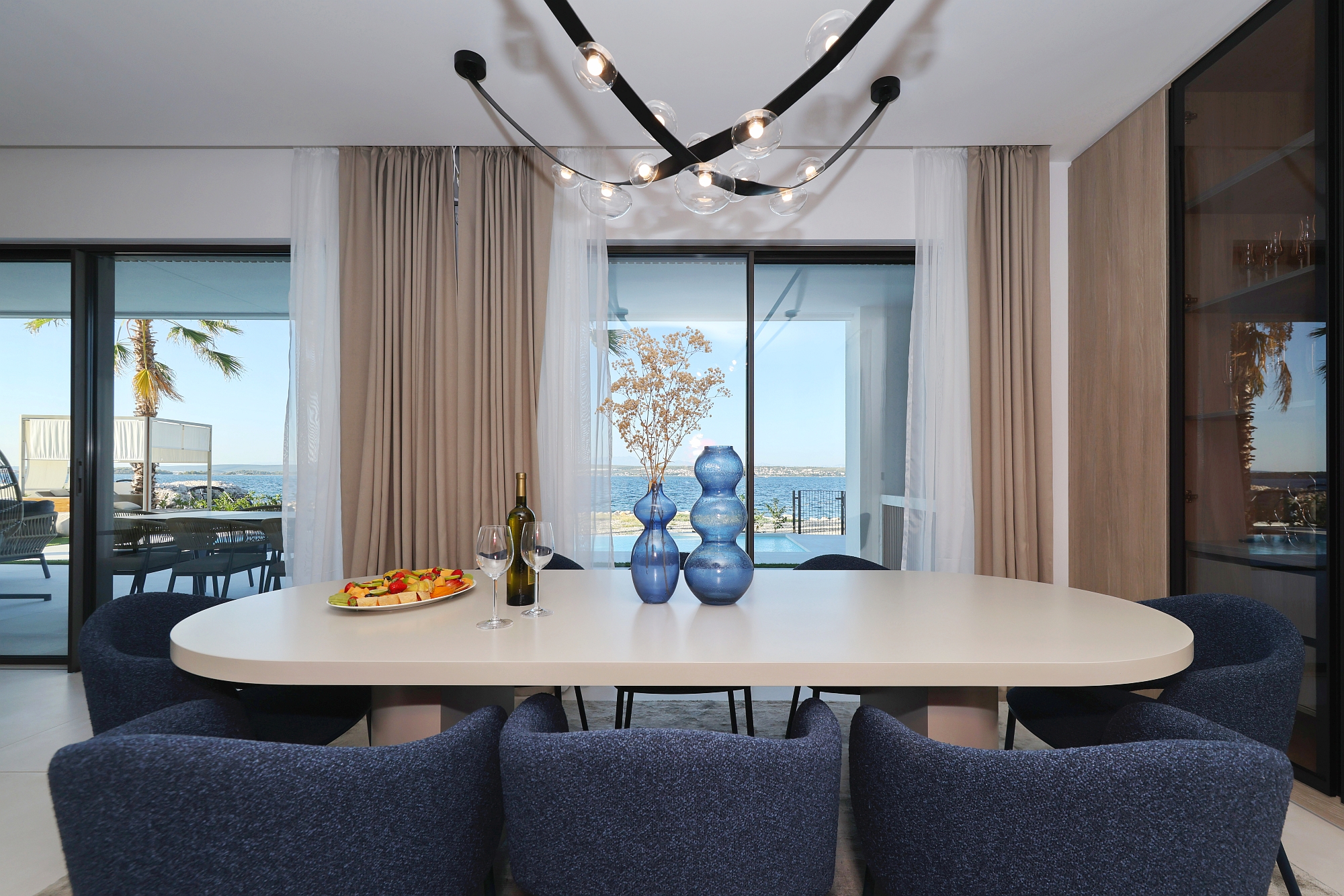 Waterfront Villa - The Palms Resort - 4